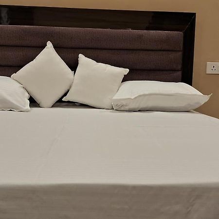 Shree Janki Palace Hotel Ayodhya ภายนอก รูปภาพ